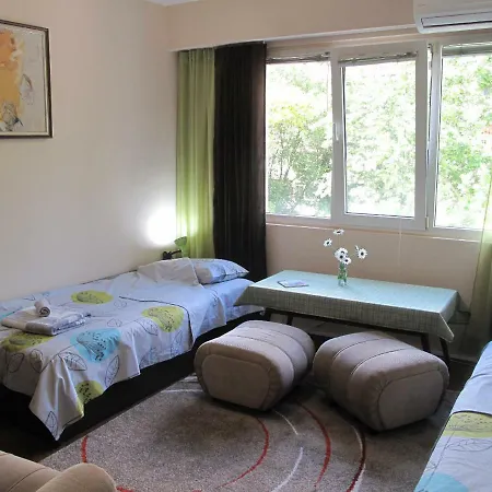 Art And Sea Apartment Varna